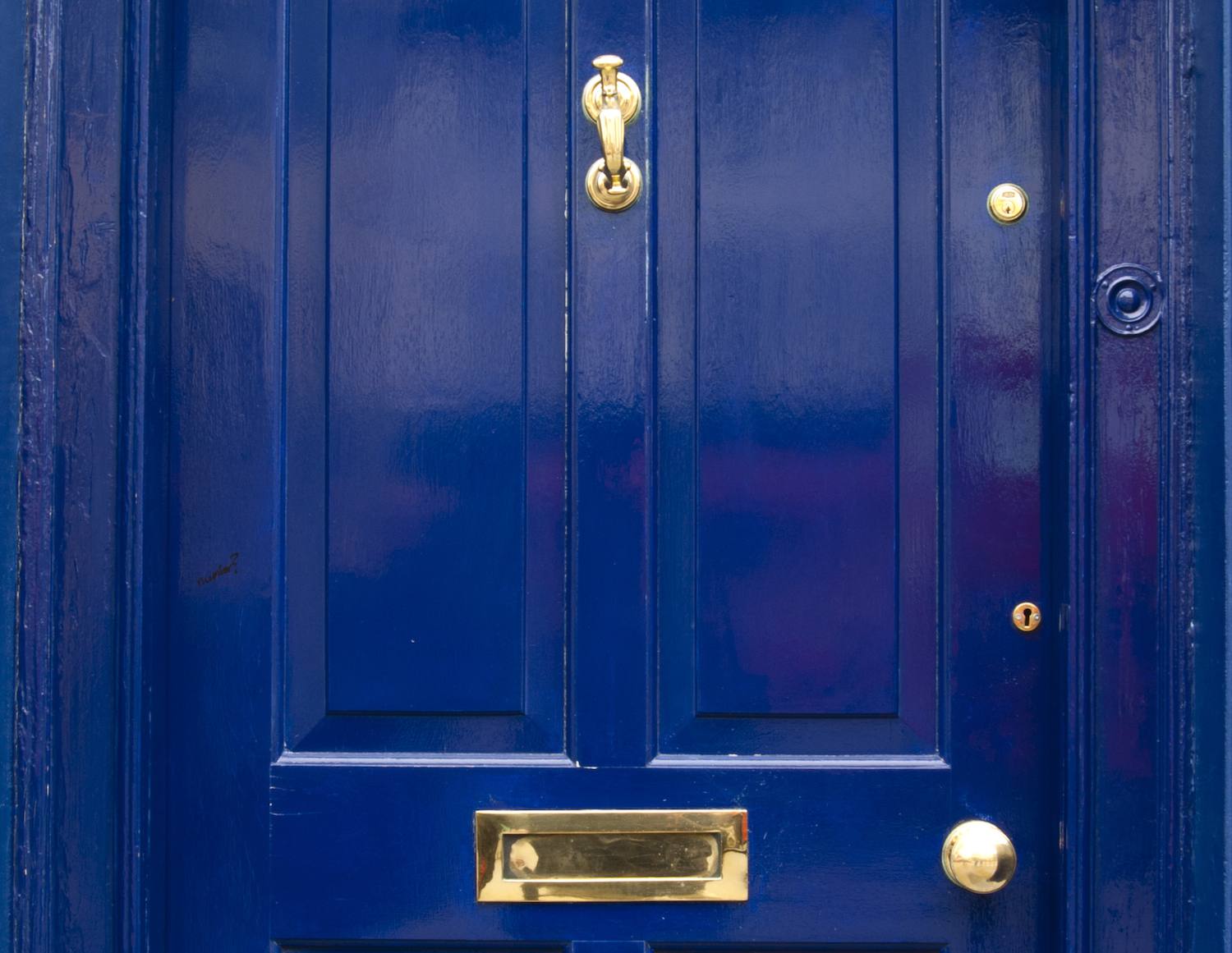 Consider a Happy and Vibrant Blue Color Front Door Feng Shui
