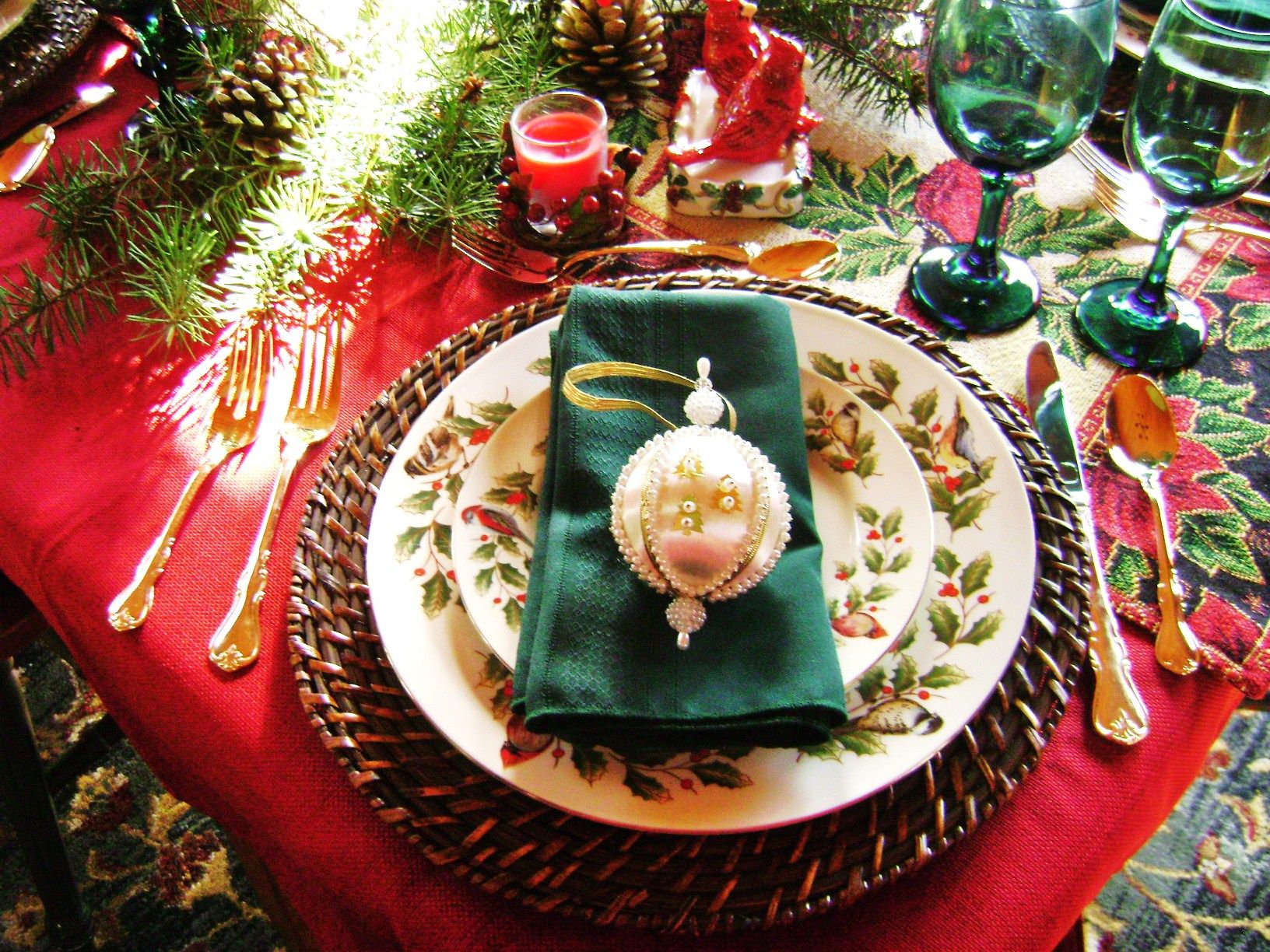 Woodsy Christmas Table Decorations